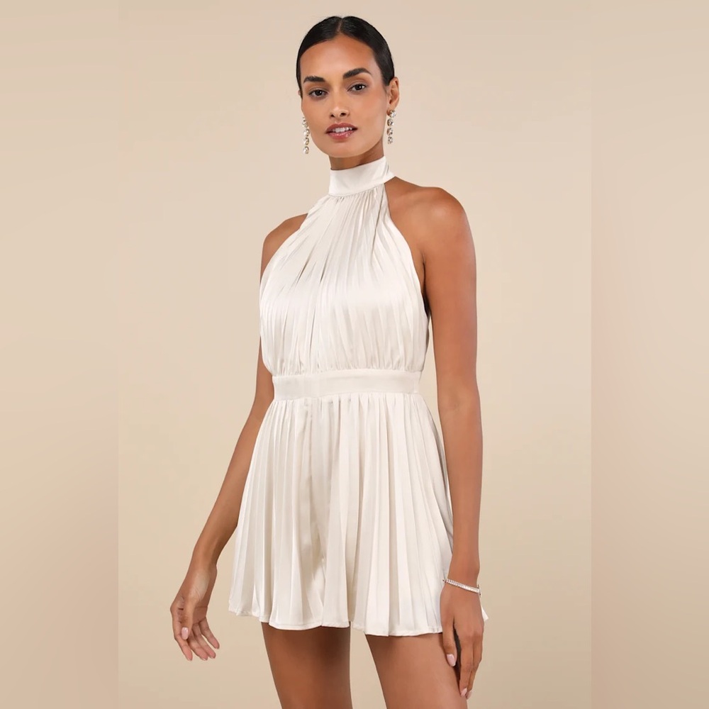 Lulu’s Cream Backless Romper